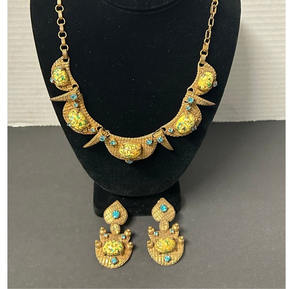 The Unbranded Brand Jewelry - Vintage Jewelry Gold Blue Confetti Glass Bib Necklace Earring Set Brutalist RARE